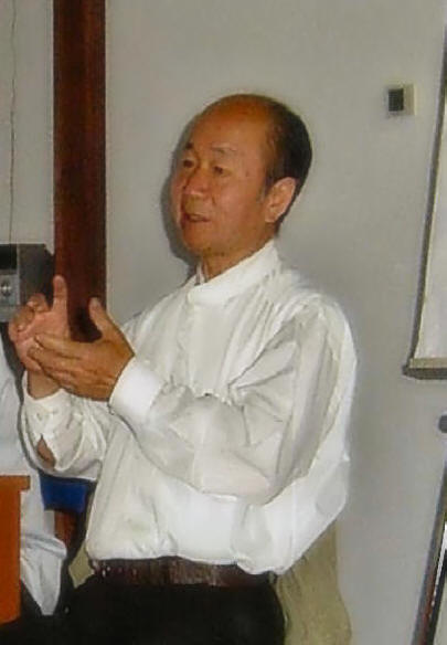 Maestro dott.  Ming Wong al corso di riflessologia plantare On Zon Su©