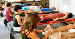 Lezione di On Zon Su al corso di riflessologia plantare a Lecco