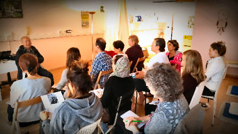 gruppo di studenti della scuola di rilessologia plantare on zon su della spezia