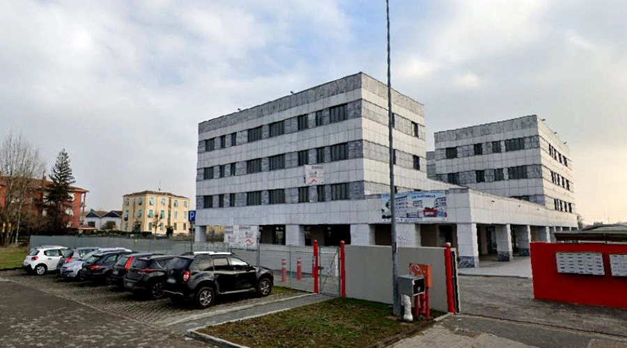 Vista esterna dell'edificio che ospita il Centro Flumen, sede dei corsi di Riflessologia Plantare On Zon Su® a Parma